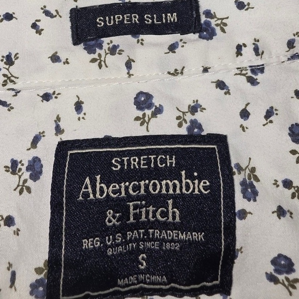 Abercrombie & Fitch Super Slim White Shirt with Navy Floral Button Up Small - Picture 3 of 10